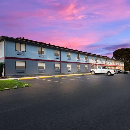 Red Roof Inn & Suites Vineland - Buena Екстер'єр фото