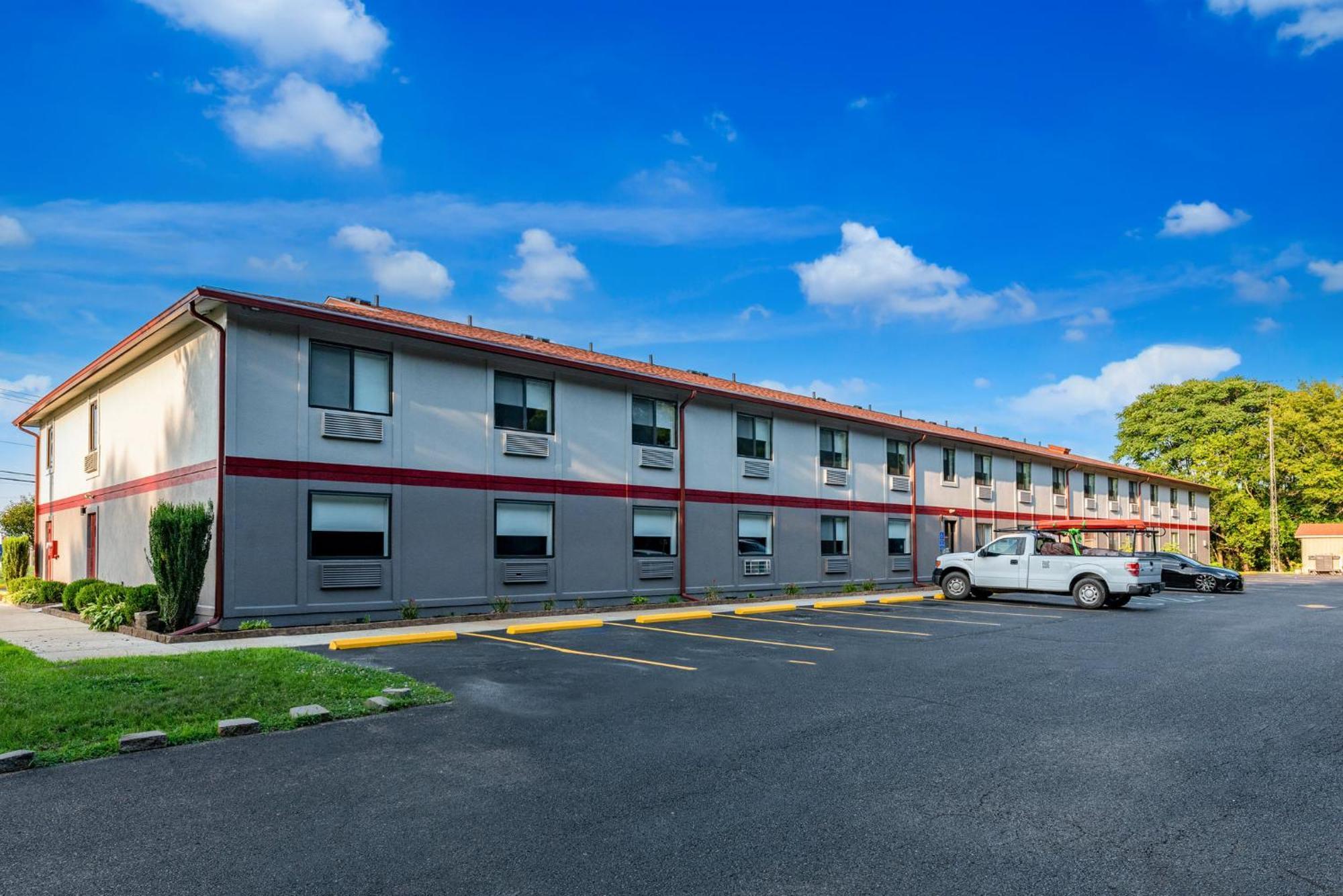 Red Roof Inn & Suites Vineland - Buena Екстер'єр фото