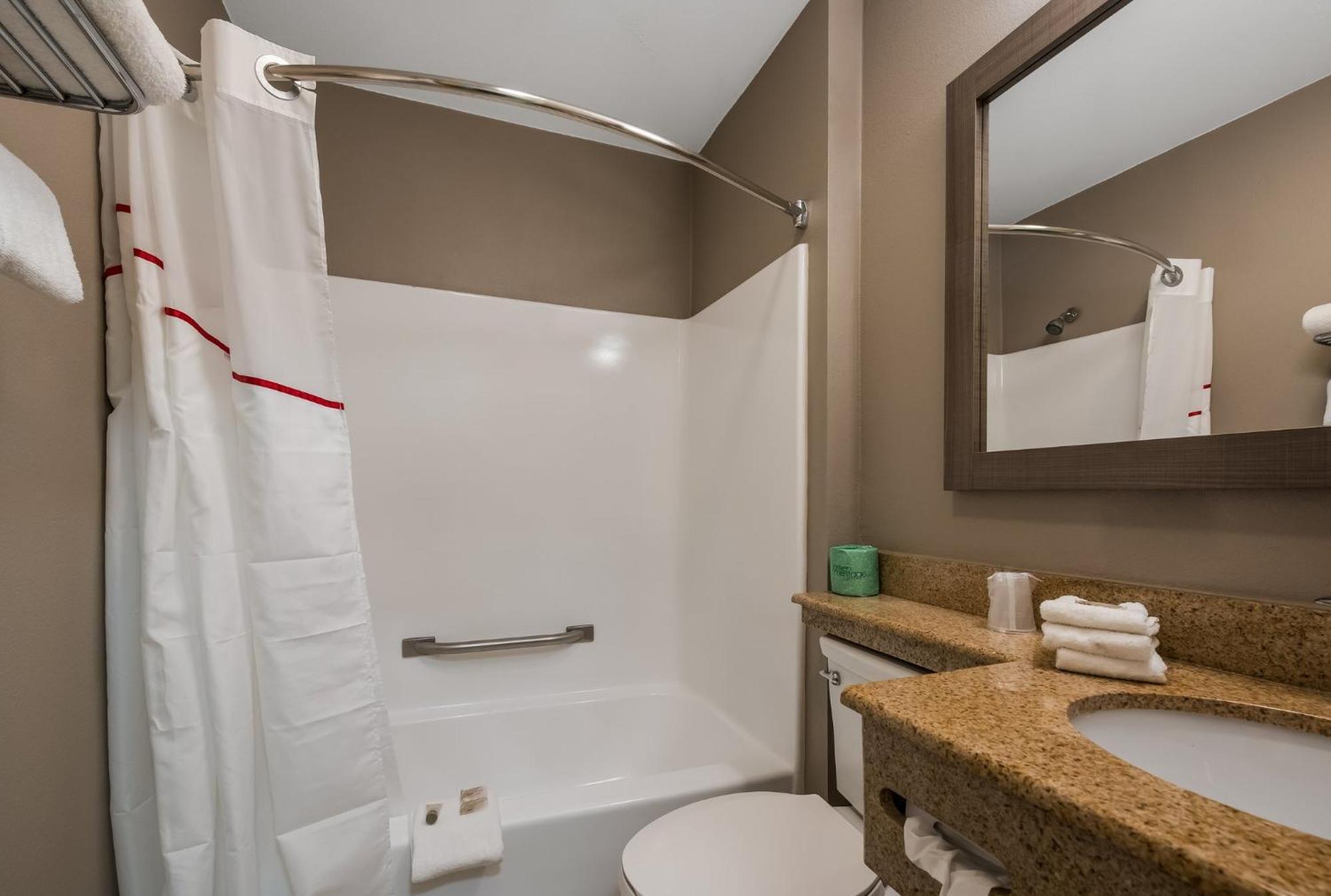 Red Roof Inn & Suites Vineland - Buena Екстер'єр фото